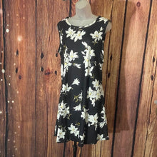 Load image into Gallery viewer, Floral Black and White Dress,Large, LARGE, 15D-111D051