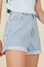 Load image into Gallery viewer, Lilou roll up denim shorts