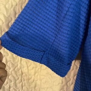 Zenana Blue Brushed Waffle Exposed Seam Top, size S/M, T009