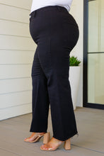 Load image into Gallery viewer, Annie Wear August High Rise Wide Leg Crop Jeans in Black