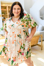 Load image into Gallery viewer, Entro Delightful Surprise Floral Dress