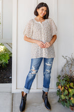 Load image into Gallery viewer, BIBI Fancy Me Floral Button Down
