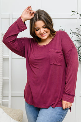 WHITE BIRCH Long Sleeve Knit Top With Pocket In Burgundy