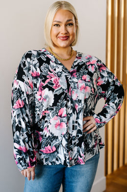 WHITE BIRCH Rendered Rendition V-Neck Top