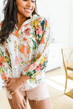 Load image into Gallery viewer, ENTRO Spring Haiku Floral Blouse