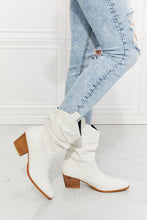 Load image into Gallery viewer, MMShoes Better in Texas Scrunch Cowboy Boots in White